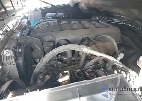 2016 Toyota Tundra Platinum 5.7L V8 z USA, uszkodzony, nr VIN 5TFAW5F10GX572879